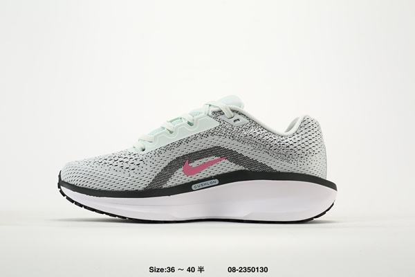 ナイキ靴側面デザイン